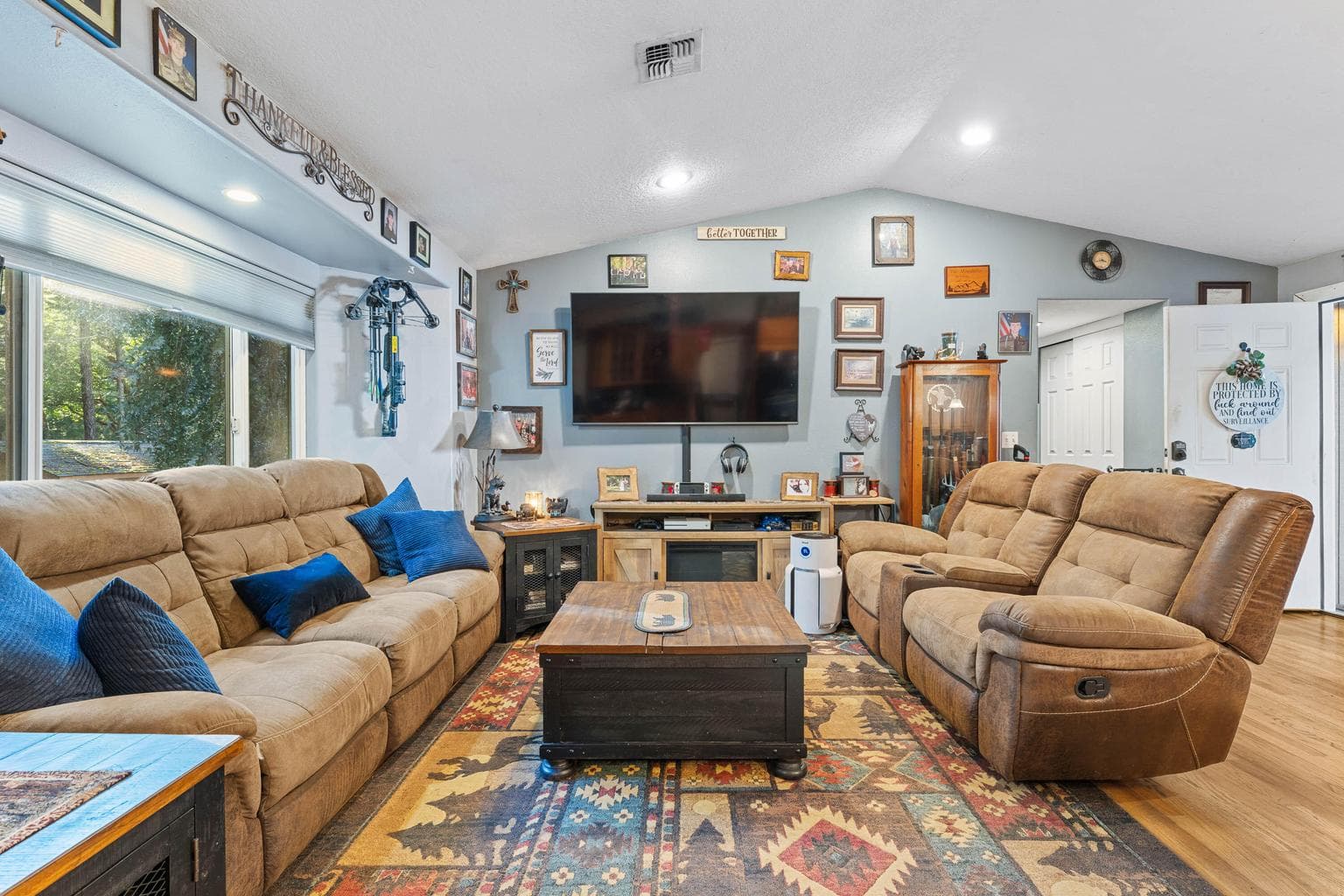 Photo of 1492 Crooks Creek 3 of 38