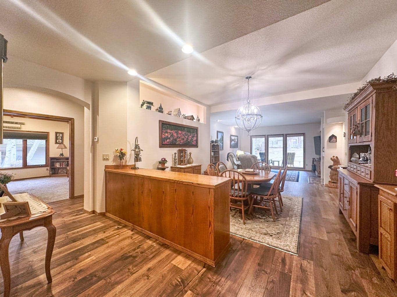 Photo of 60716 Willow Creek 3 of 37