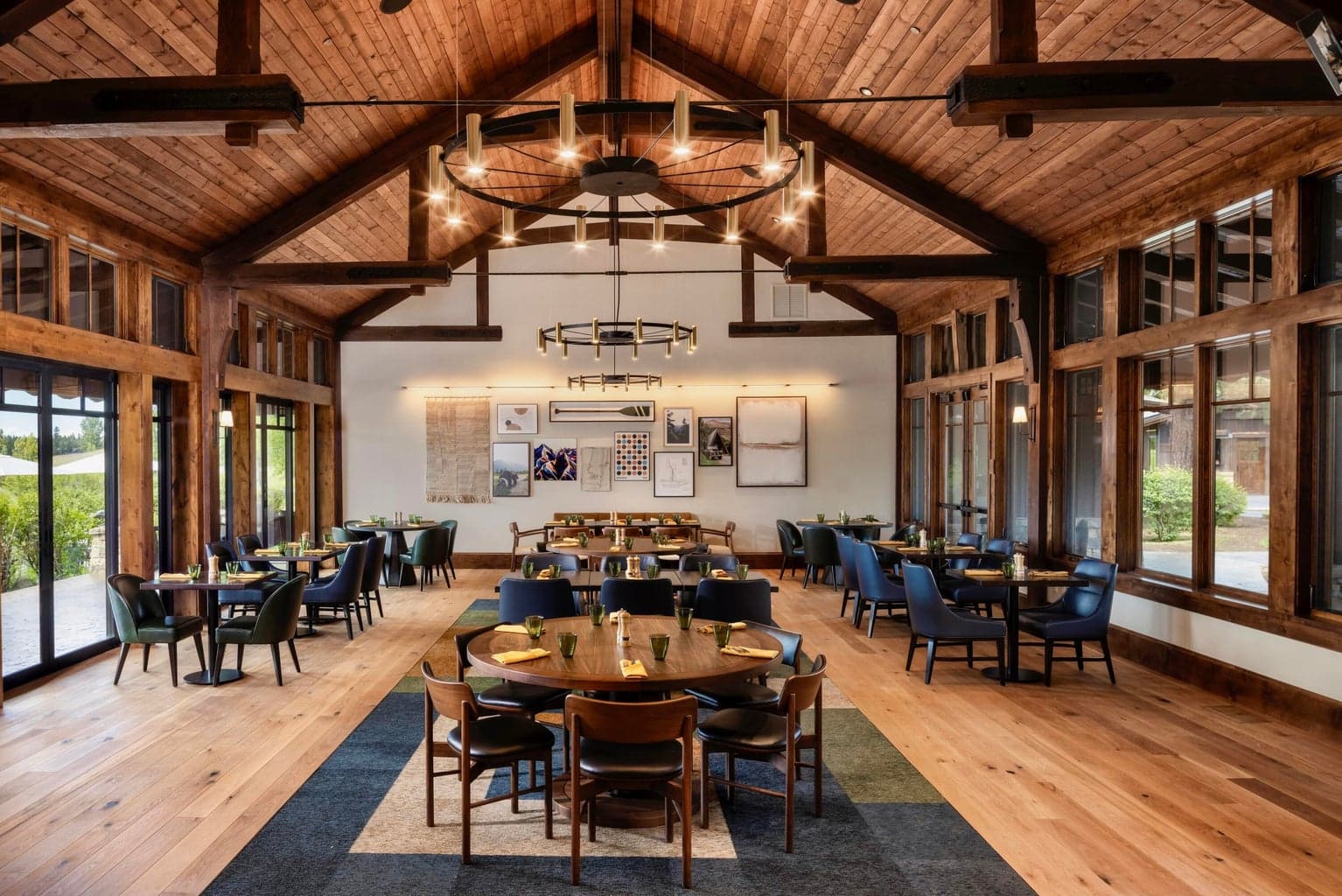 Lake House Dining