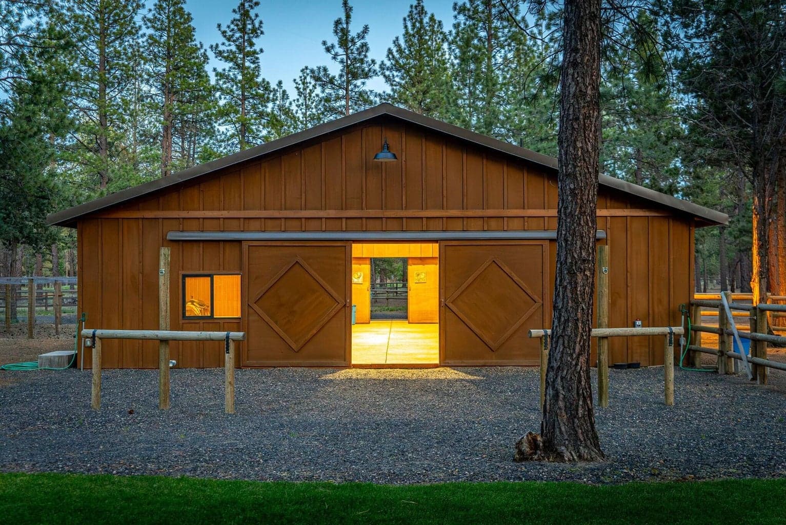 4-Stall Barn with Tack Room and Hay Storage