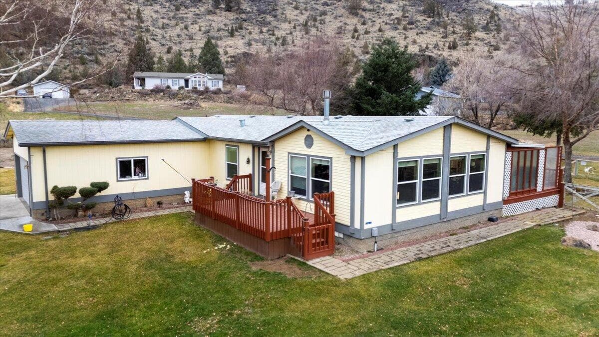Photo of 11896 Horny Hollow 2 of 38