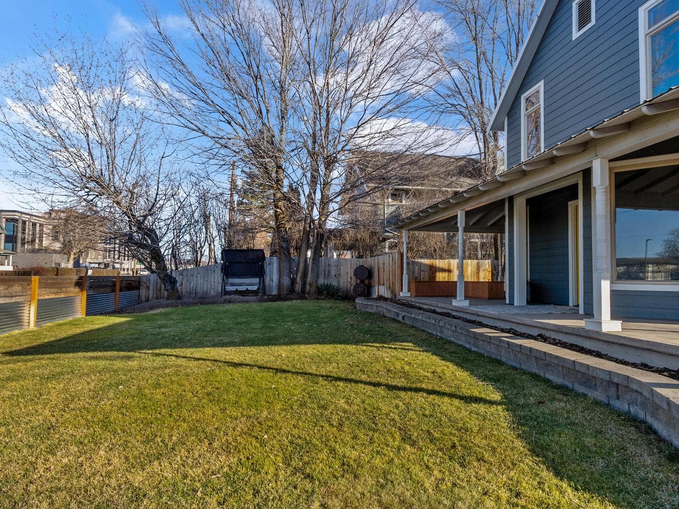 Photo of 150 SW Deer Street 35 of 42
