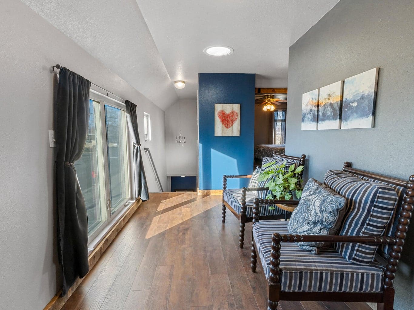 Photo of 150 SW Deer Street 22 of 42