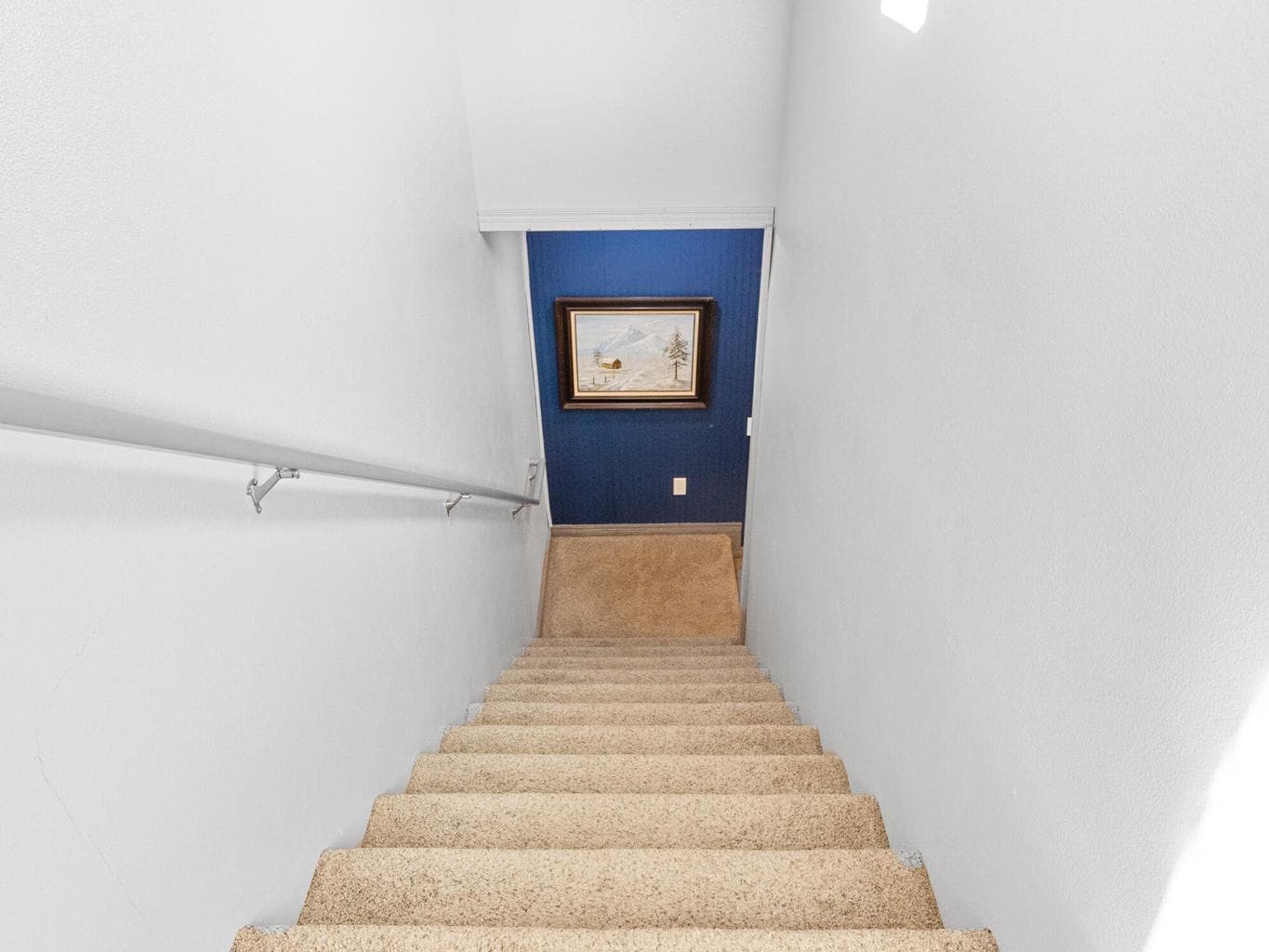 Photo of 150 SW Deer Street 21 of 42