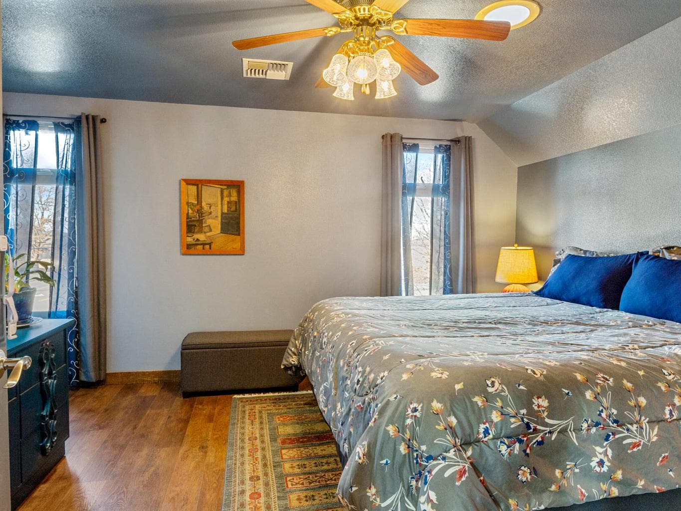 Photo of 150 SW Deer Street 24 of 42
