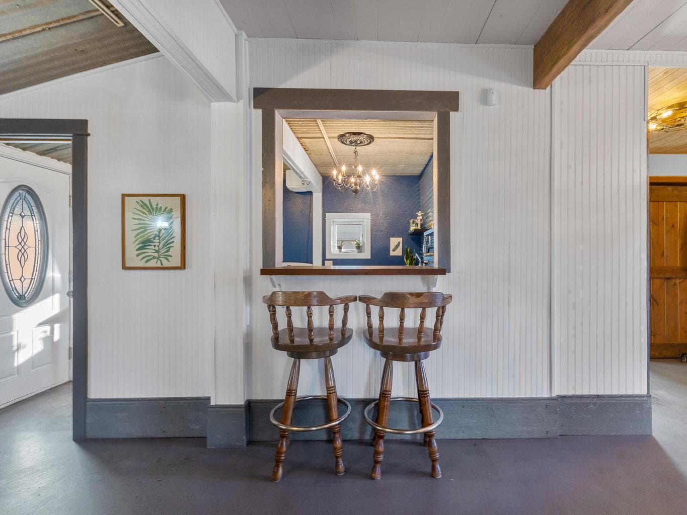 Photo of 150 SW Deer Street 14 of 42