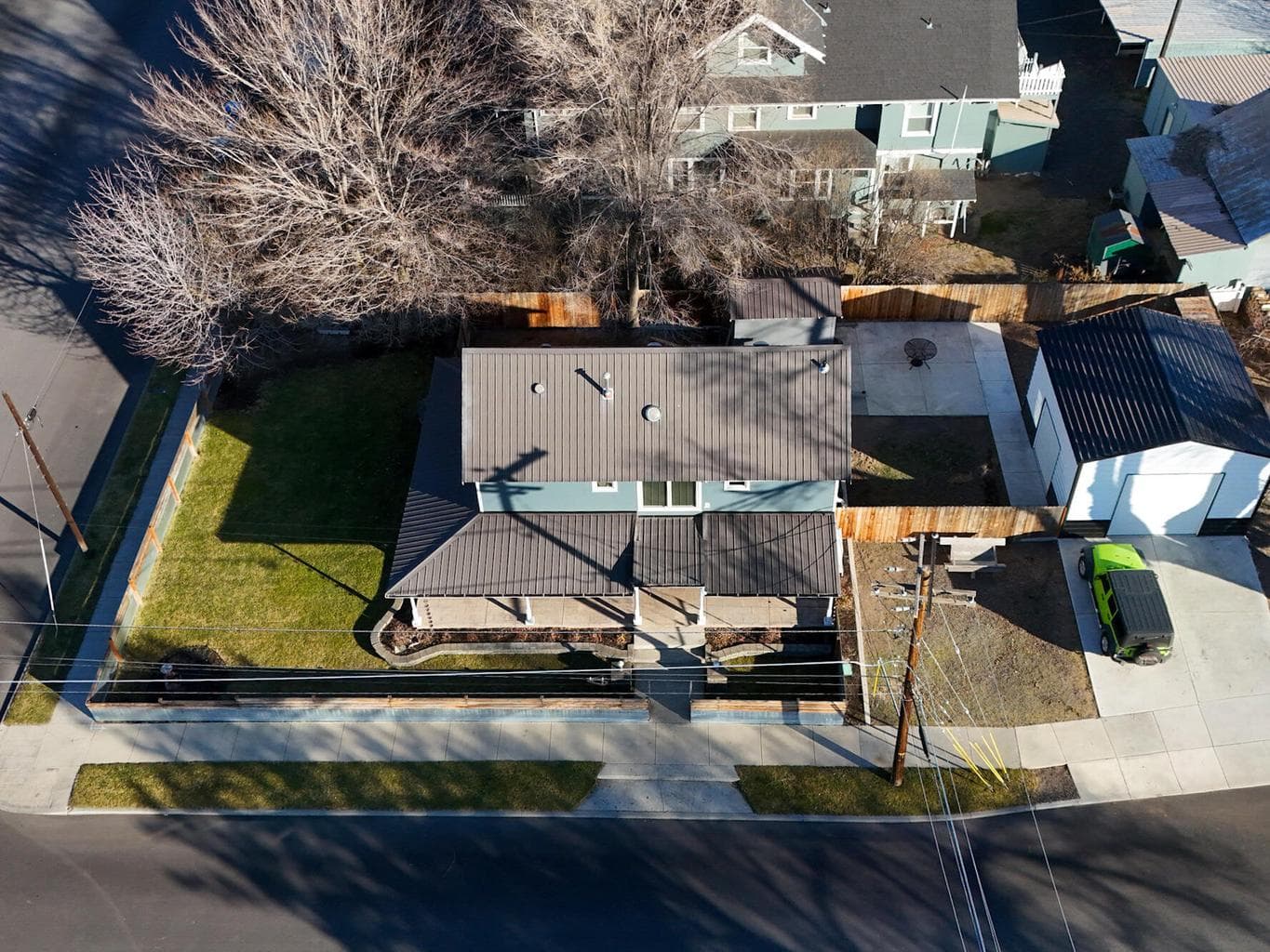 Photo of 150 SW Deer Street 40 of 42