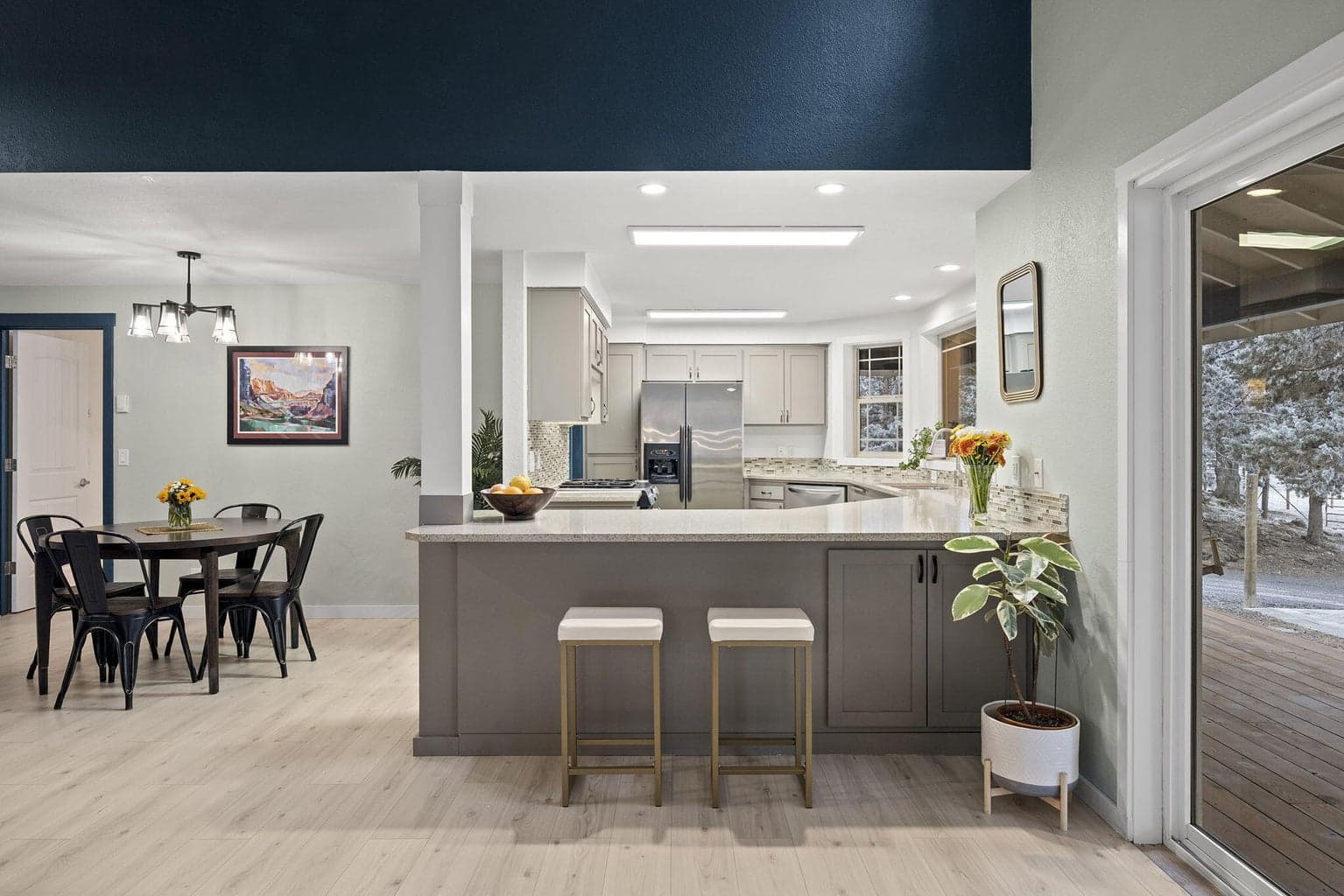 Photo of 20275 Rogers Road 11 of 38
