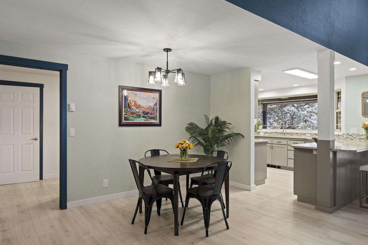 Photo of 20275 Rogers Road 10 of 38