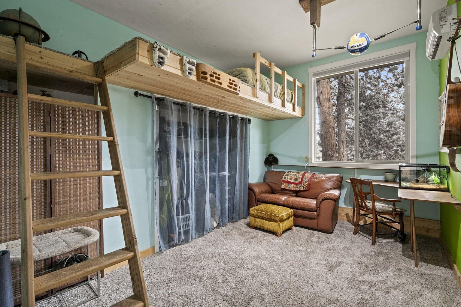 Photo of 20275 Rogers Road 25 of 38