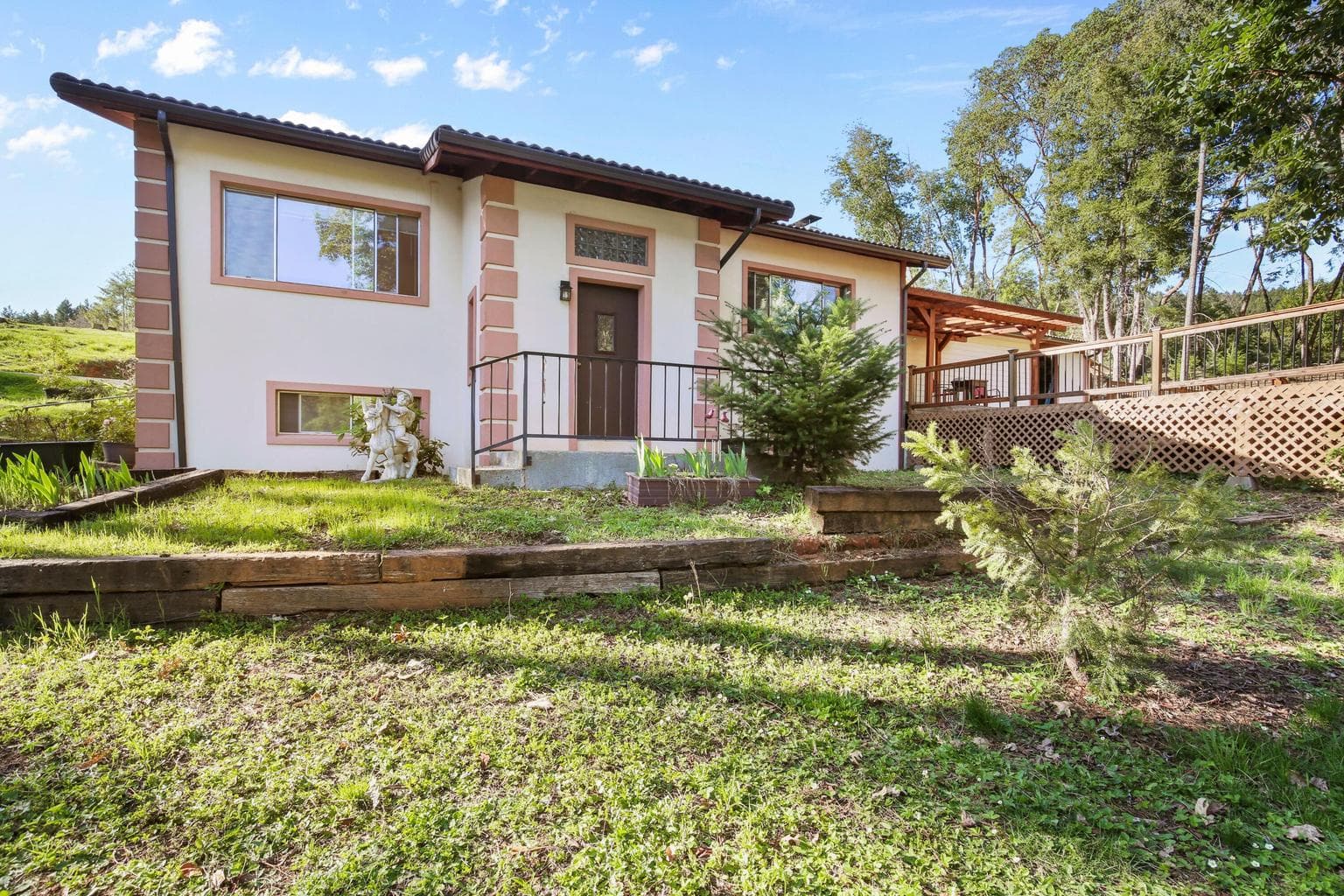 4884 Lower Grave Creek