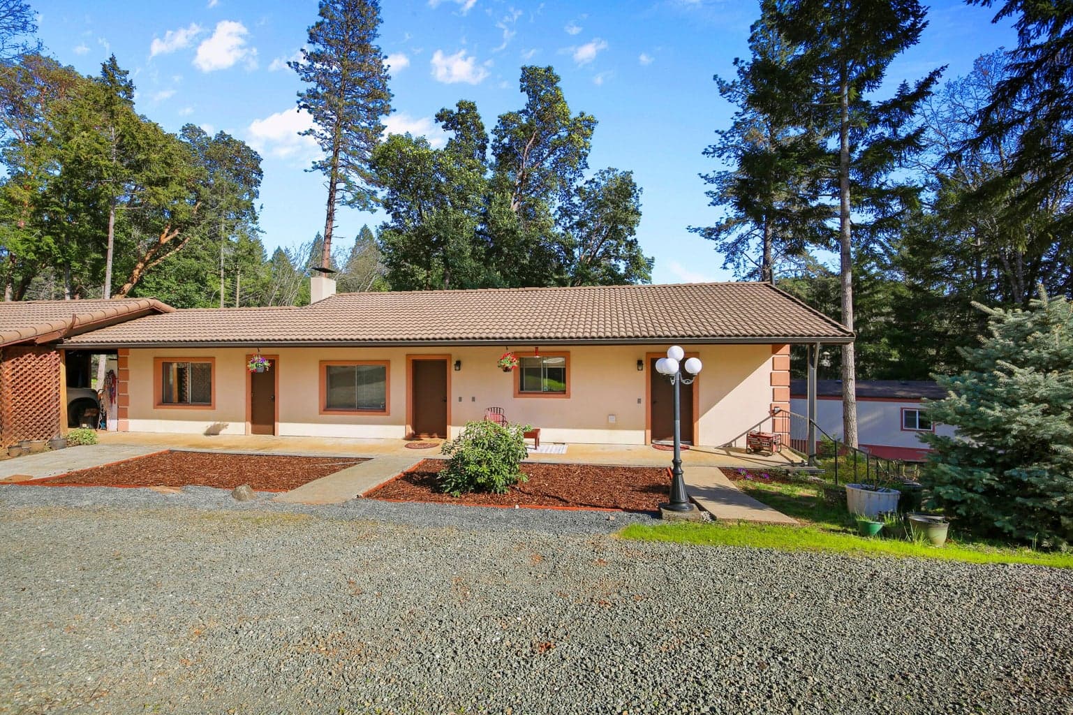 Photo of 4884 Lower Grave Creek 5 of 43