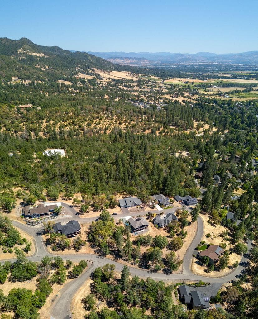 Photo of 807 Timber Ridge 4 of 13