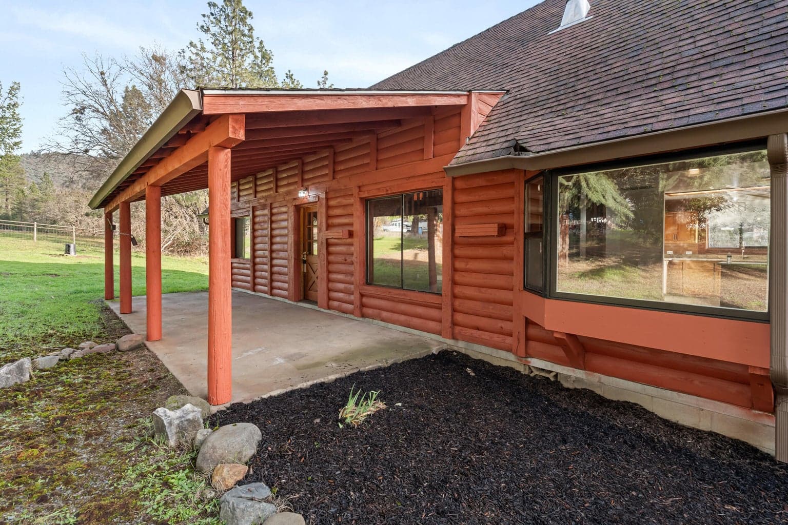Photo of 1514 Burbridge 6 of 53
