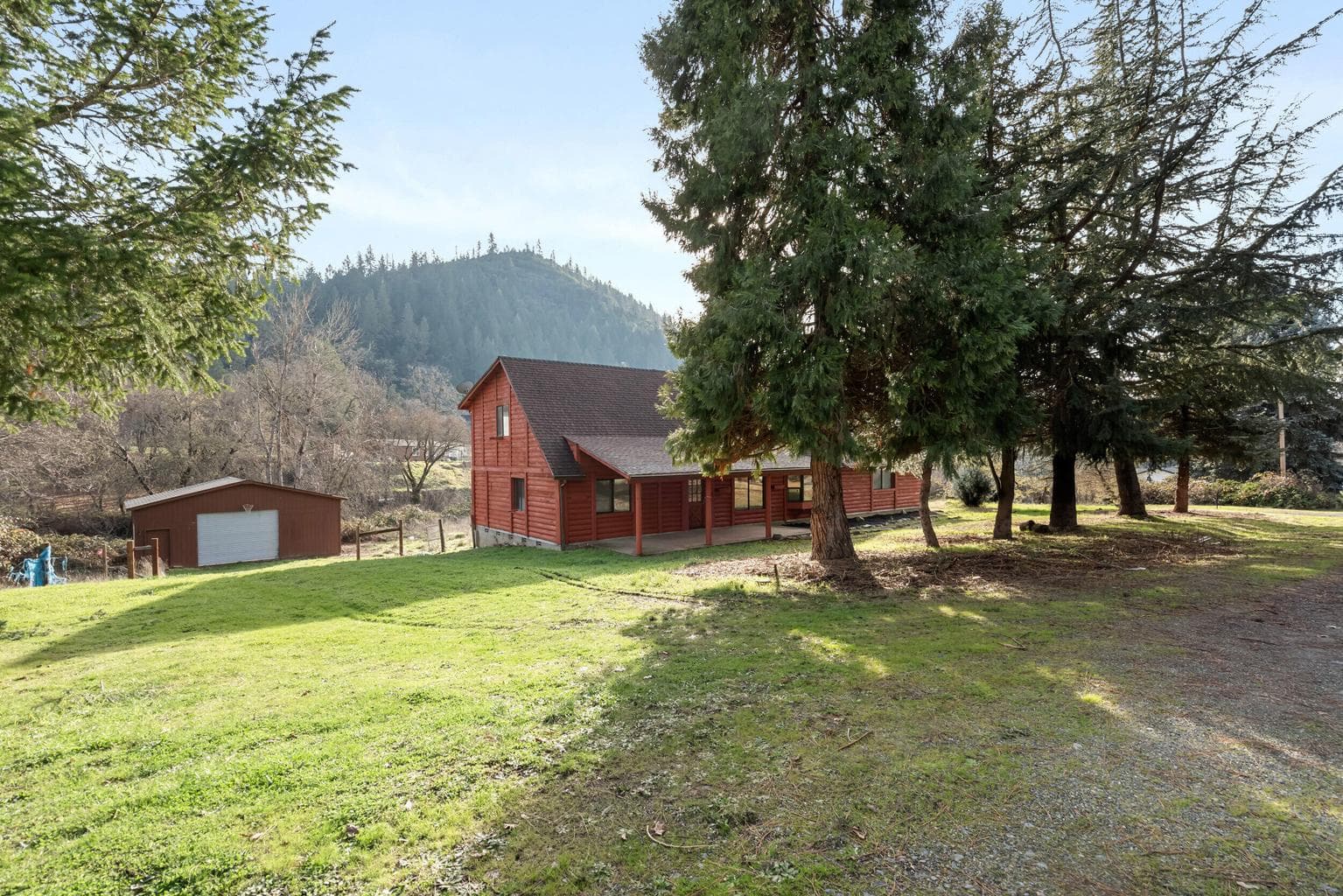 Photo of 1514 Burbridge 2 of 53