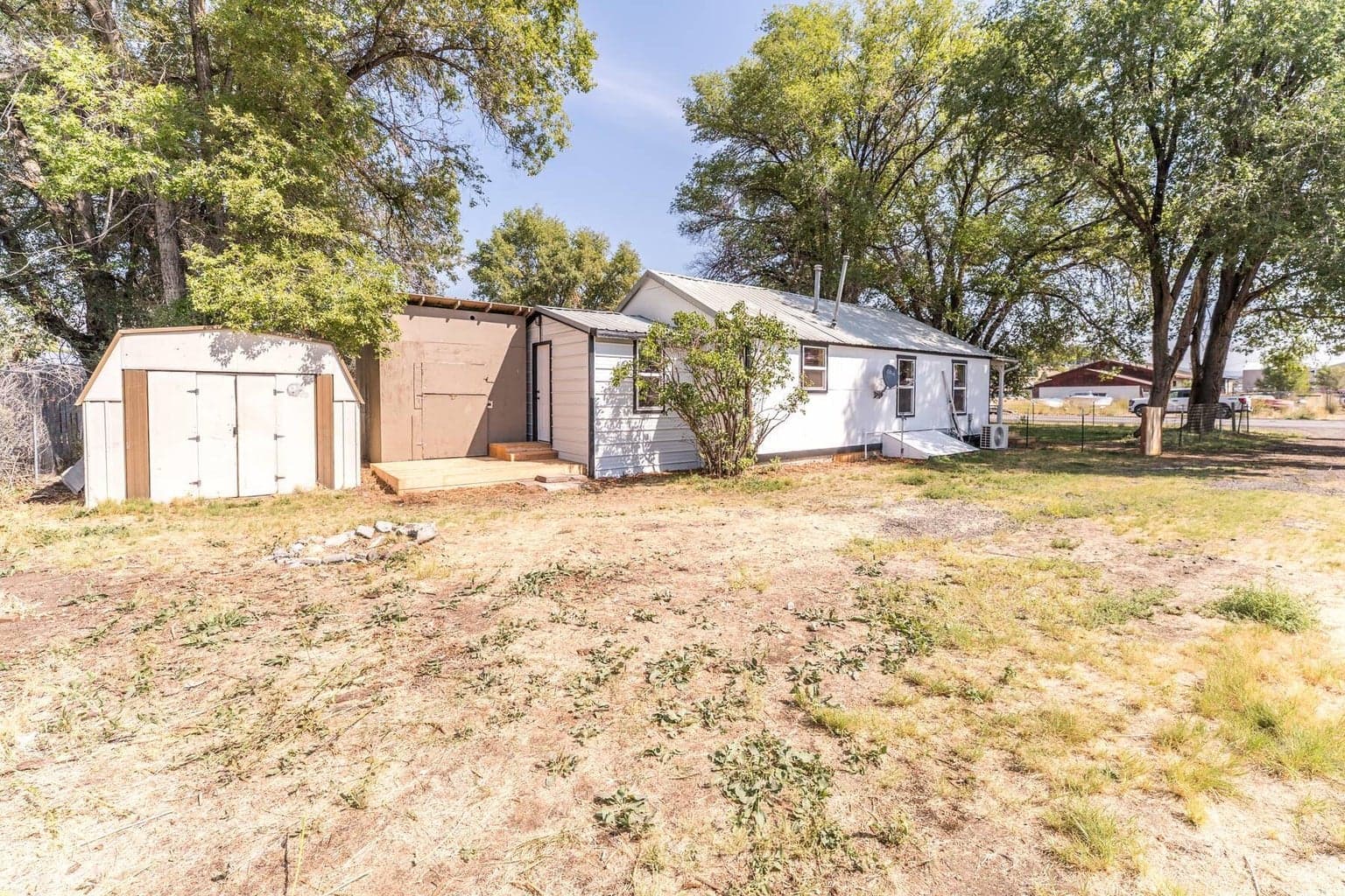 Photo of 1298 Harwood 4 of 22