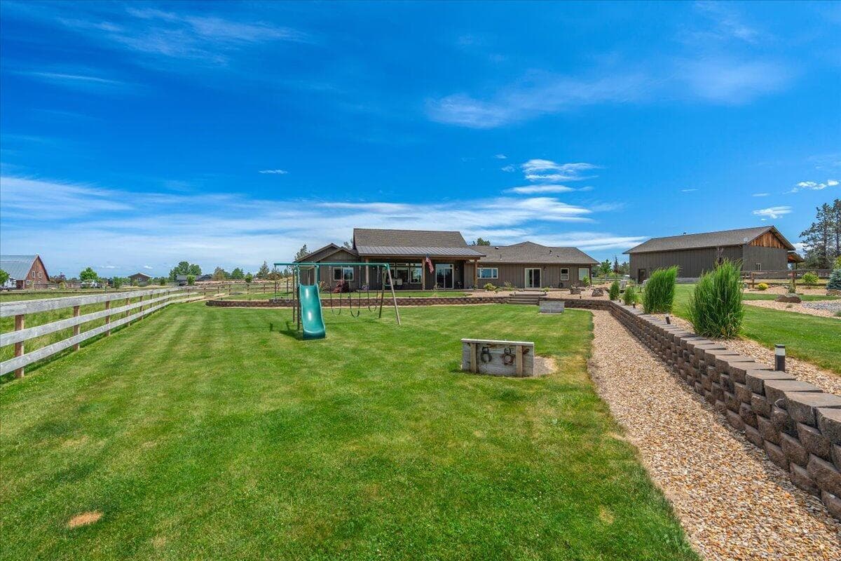 Photo of 6150 NW Kingwood Avenue 26 of 62