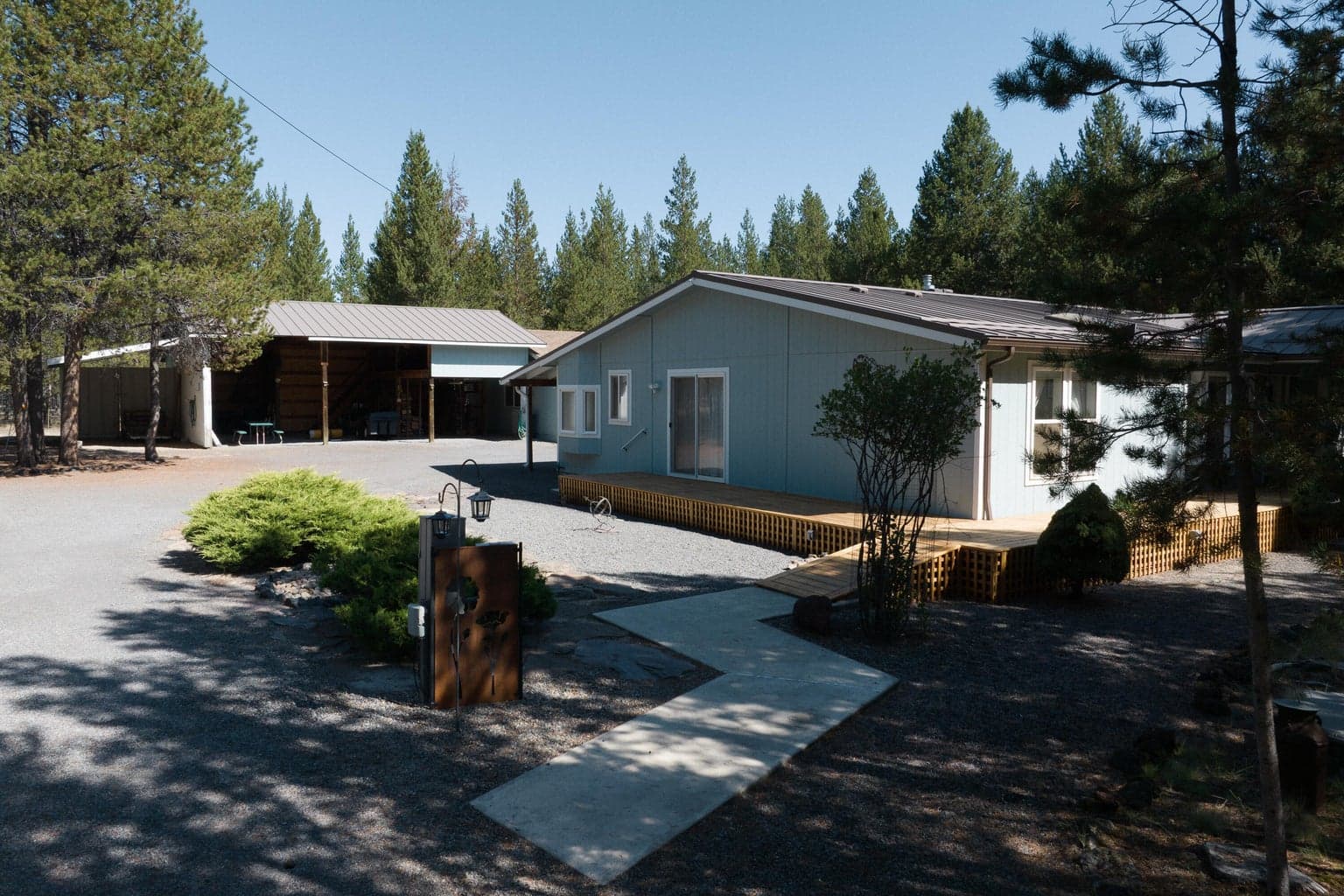 Photo of 11511 Larchwood Drive 6 of 57