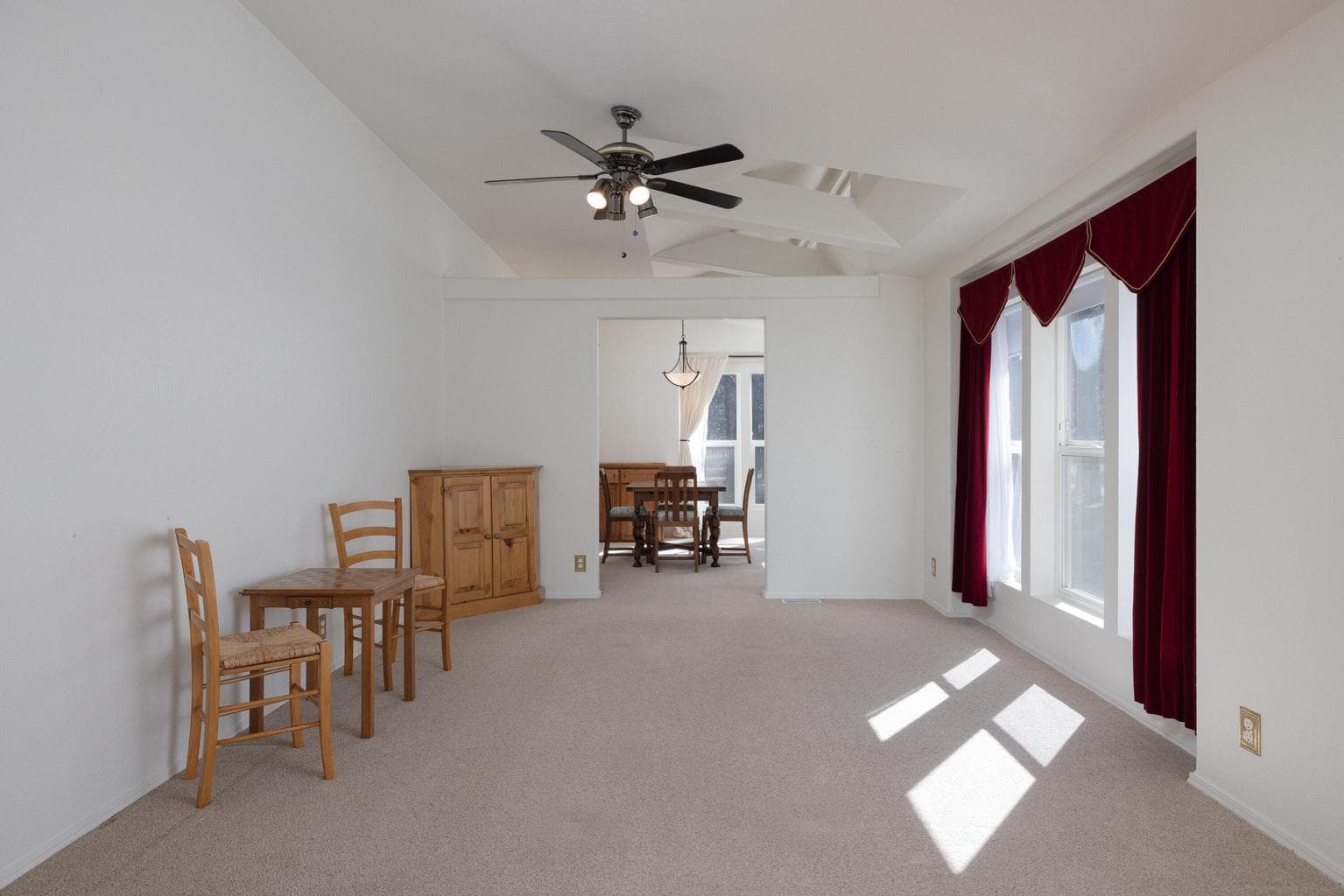 Photo of 11511 Larchwood Drive 18 of 57