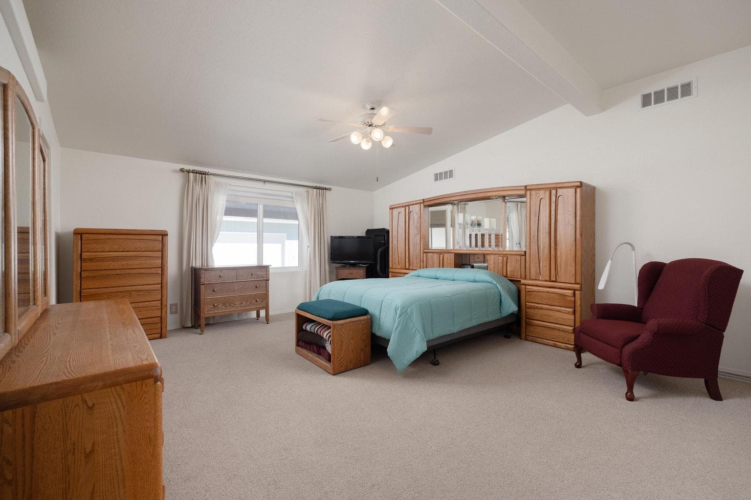 Photo of 11511 Larchwood Drive 28 of 57