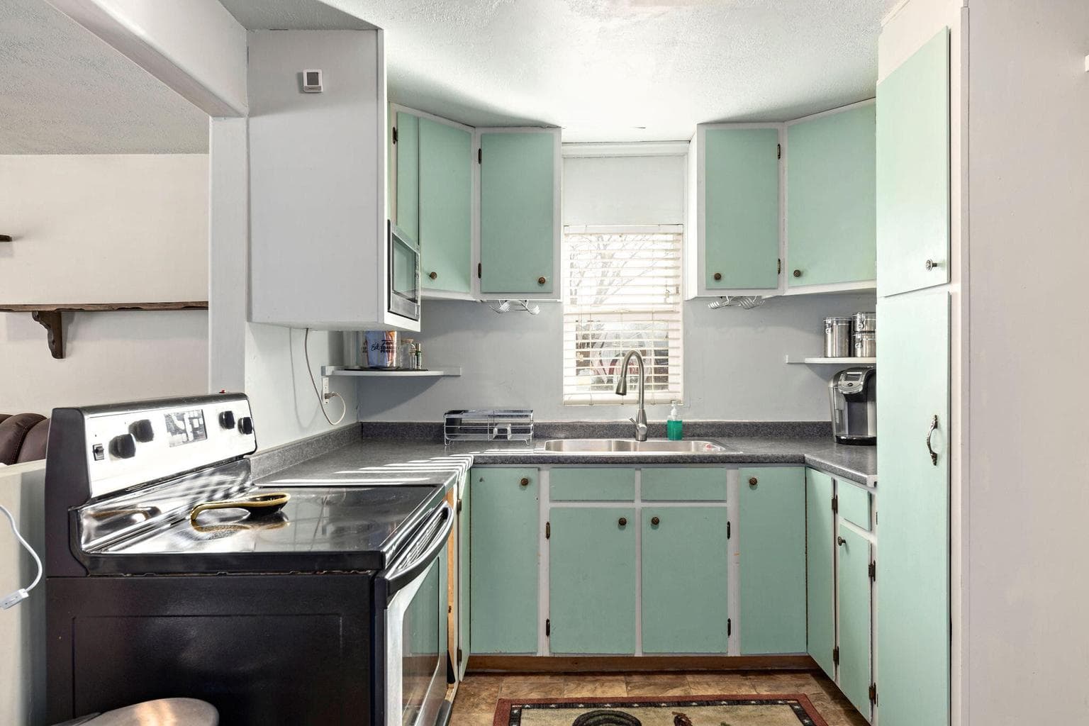 Photo of 2817 Howard 4 of 34