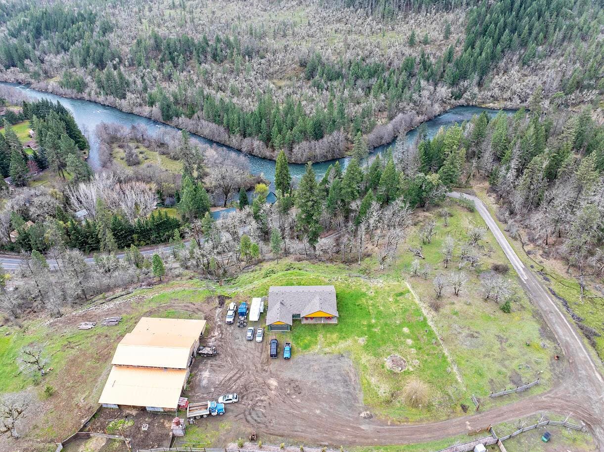 Photo of 28981 Hwy 62 5 of 43