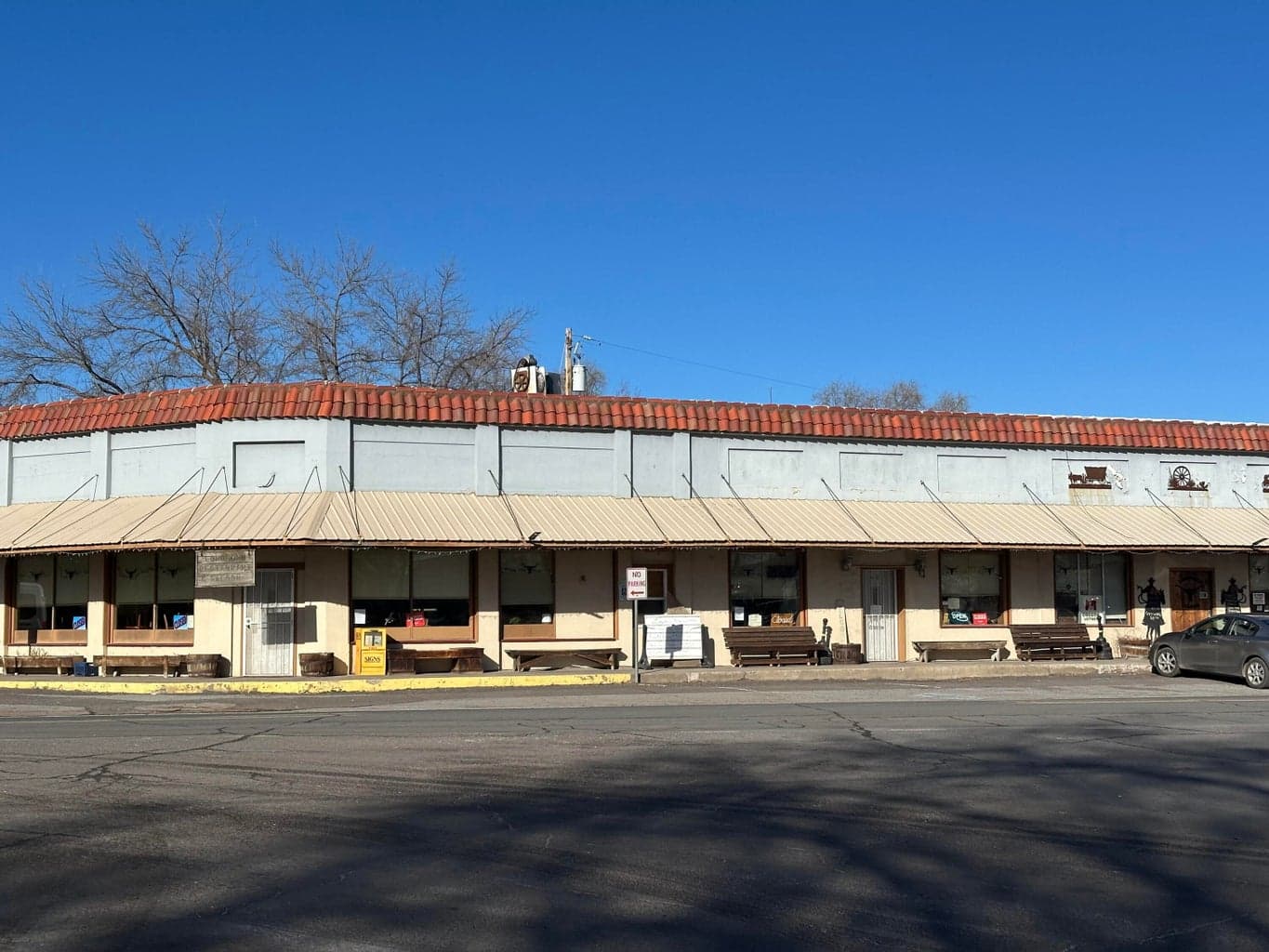 28585 Hwy 70