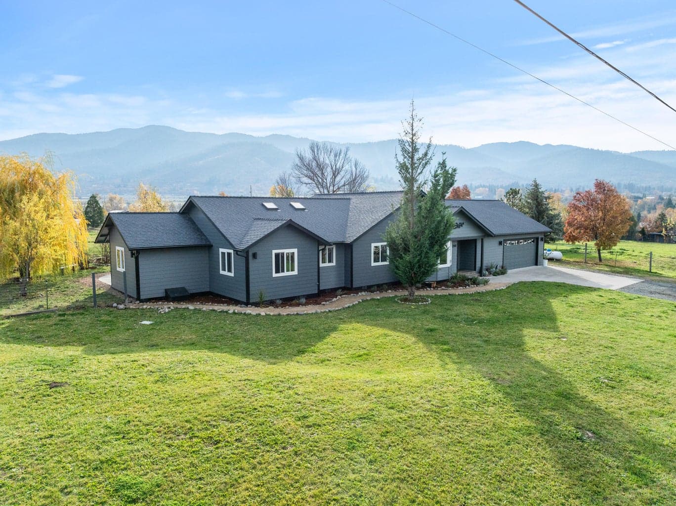 Photo of 288 Maywood 1 of 60