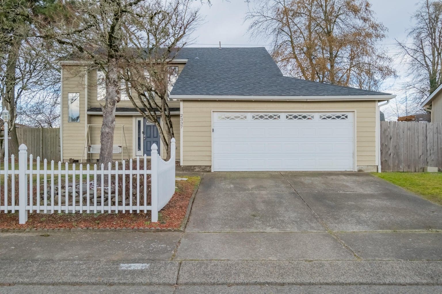 Photo of 2337 40th 2 of 40