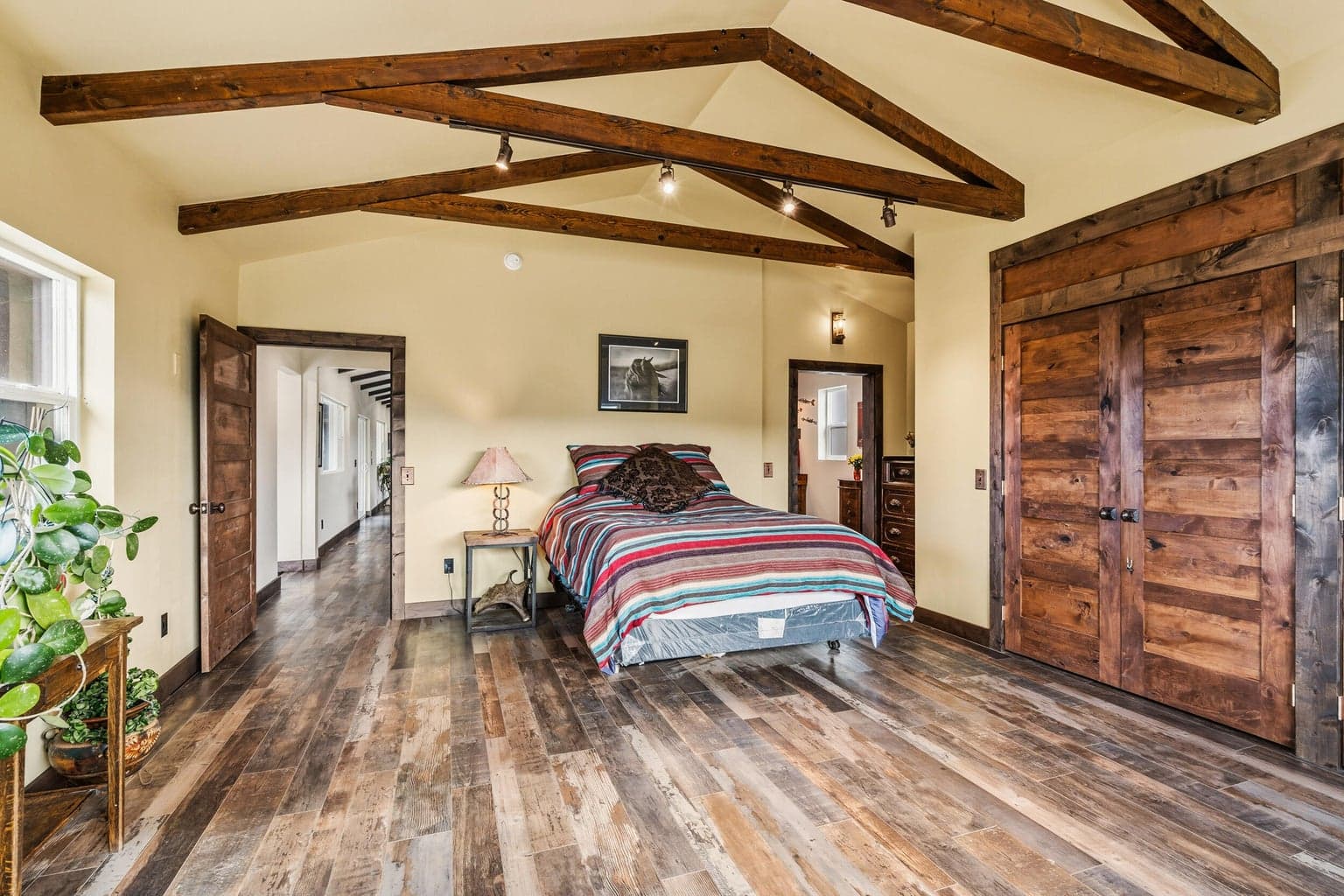 Photo of 7122 Langell Valley 6 of 69