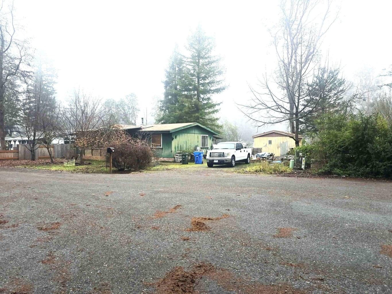 Photo of 637 Frederick 4 of 4