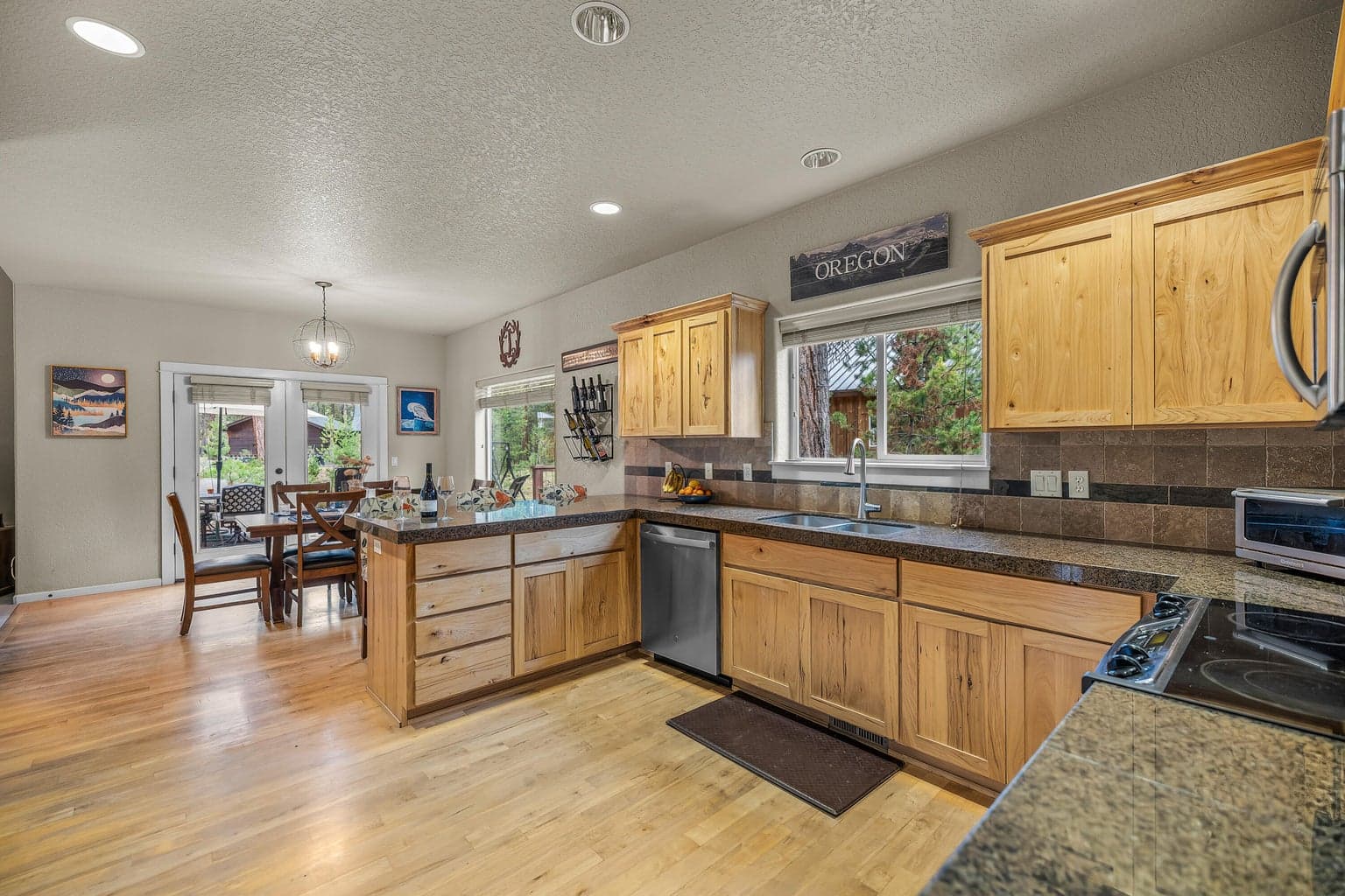 Wonderful large kitchen