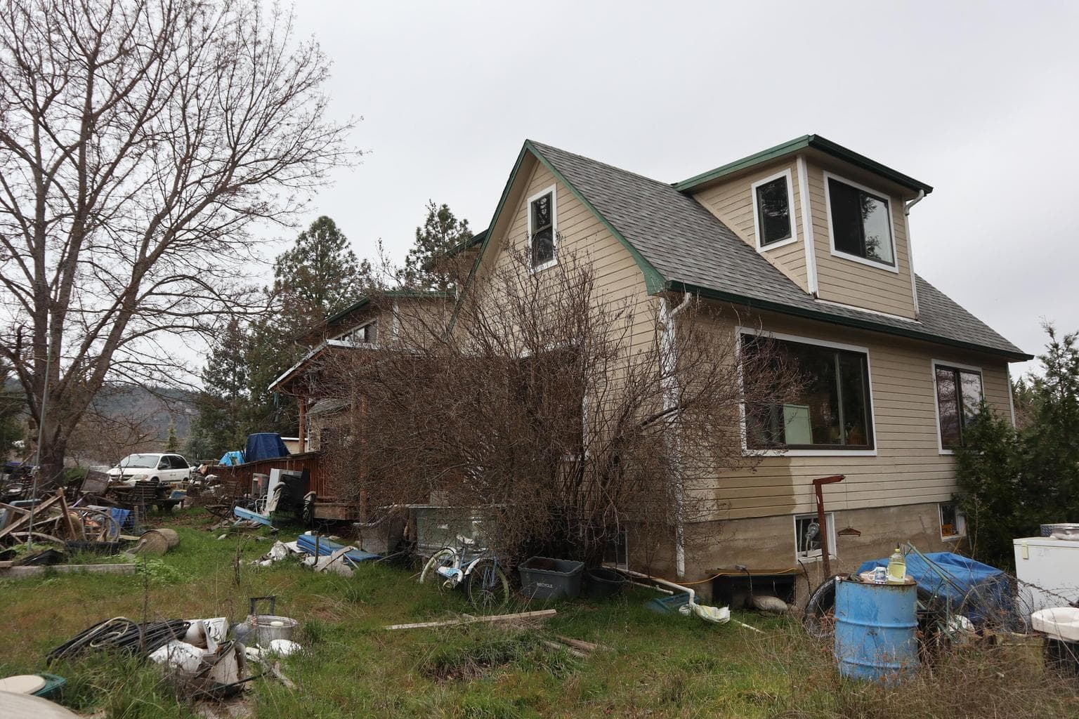 Photo of 165 Neil Creek 2 of 18