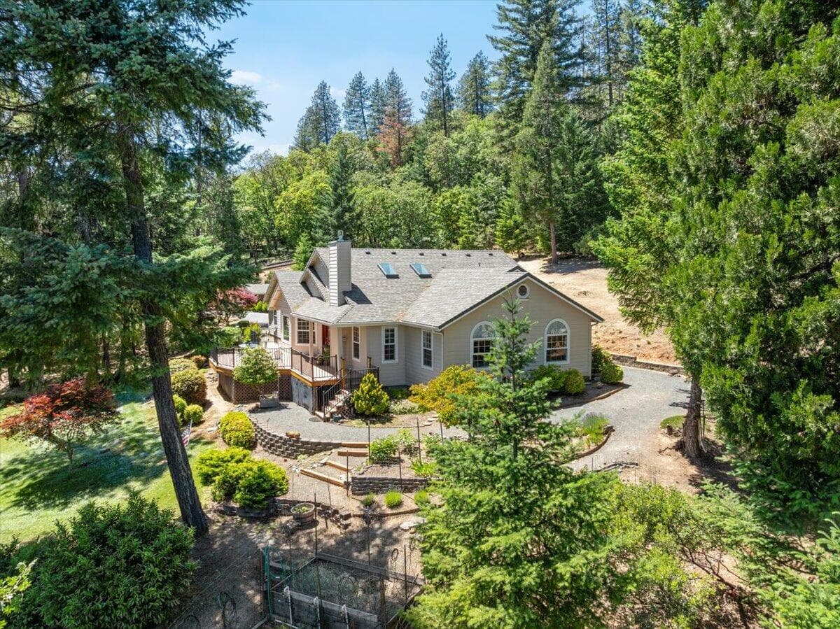 Photo of 404 Mountain Paradise 1 of 29