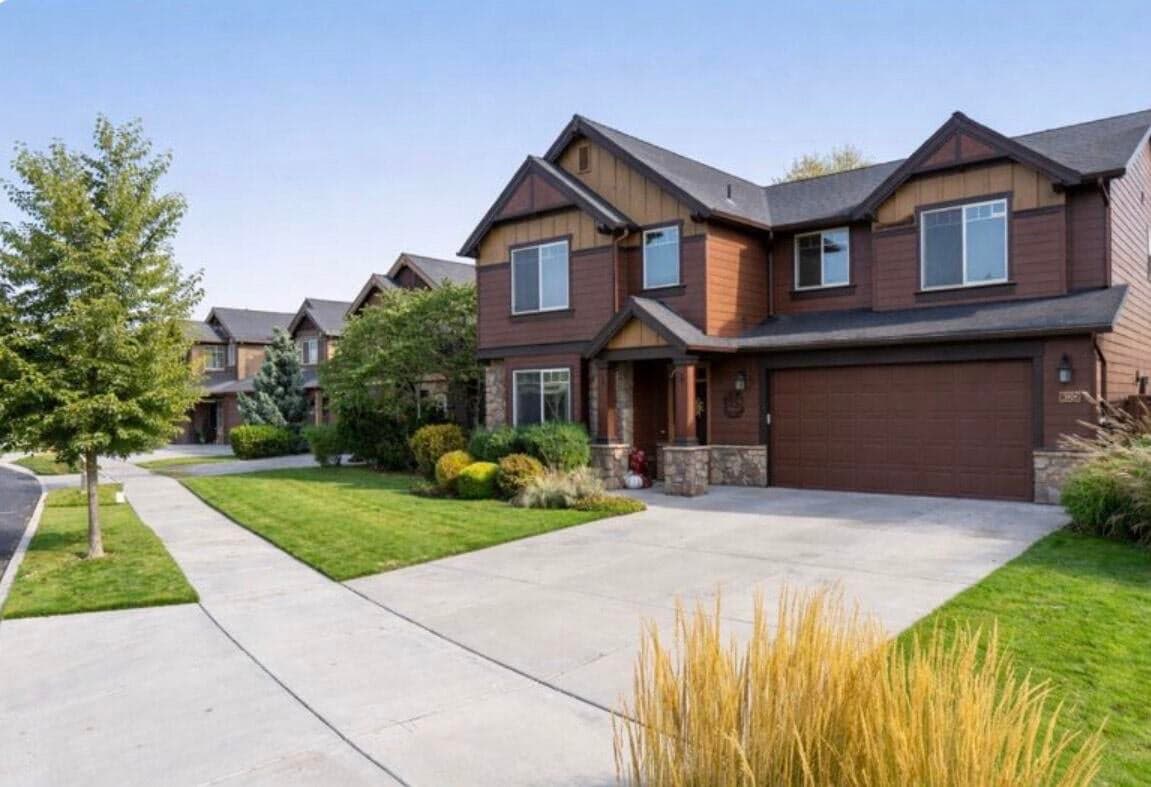 Photo of 388 29th 2 of 40