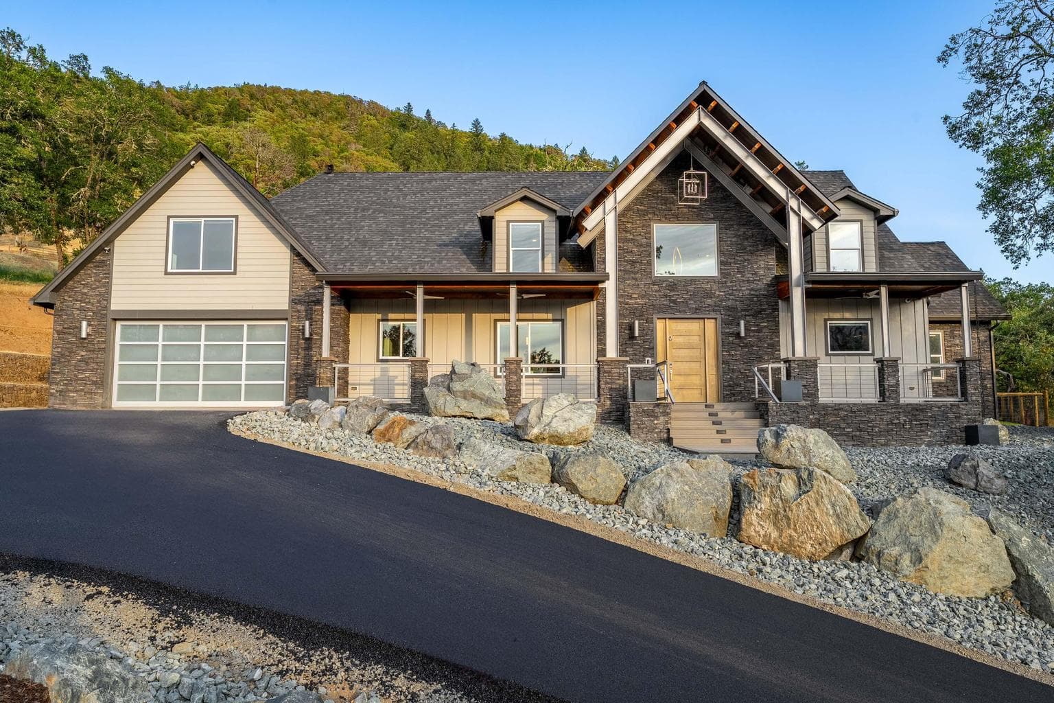 182 Wards Creek, Rogue River, 97537