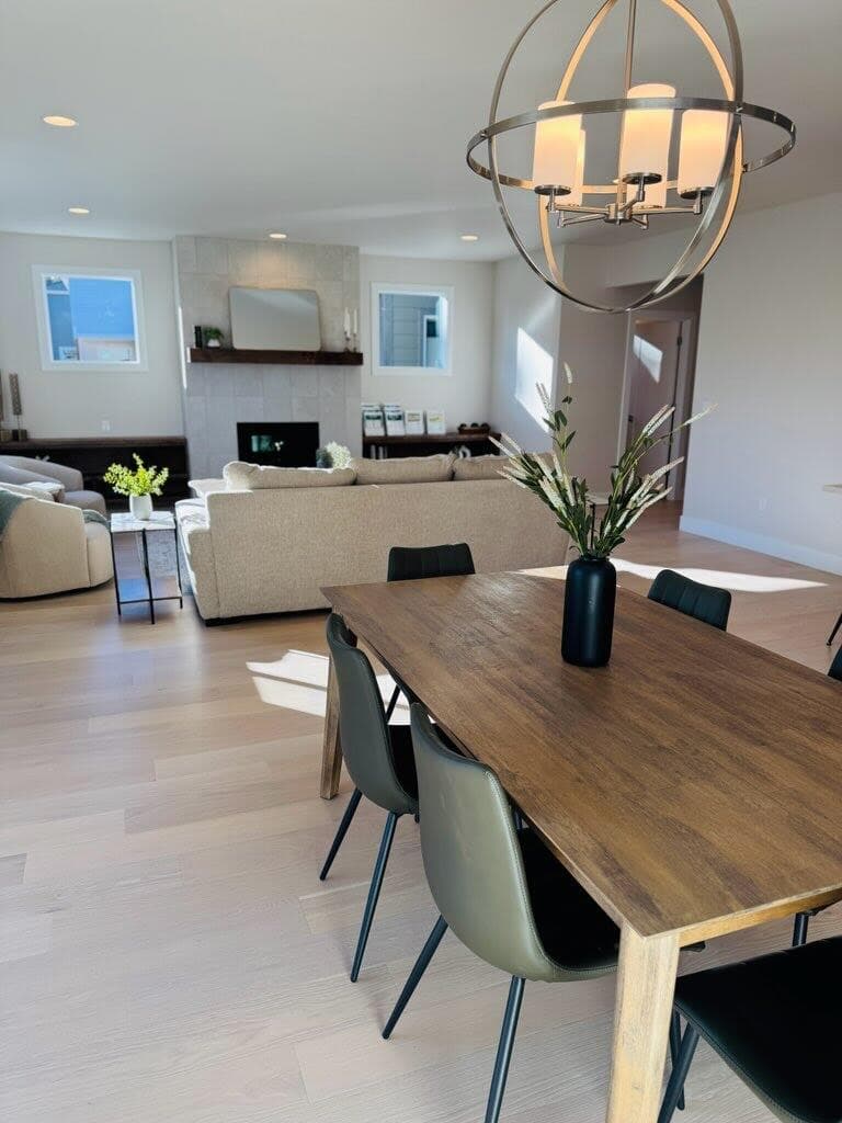 Photo of 61409 SE Daybreak Court 8 of 25