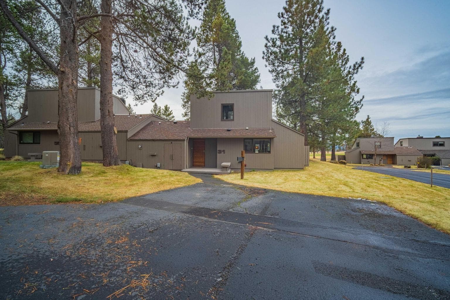 Photo of 57231 Island 2 of 32