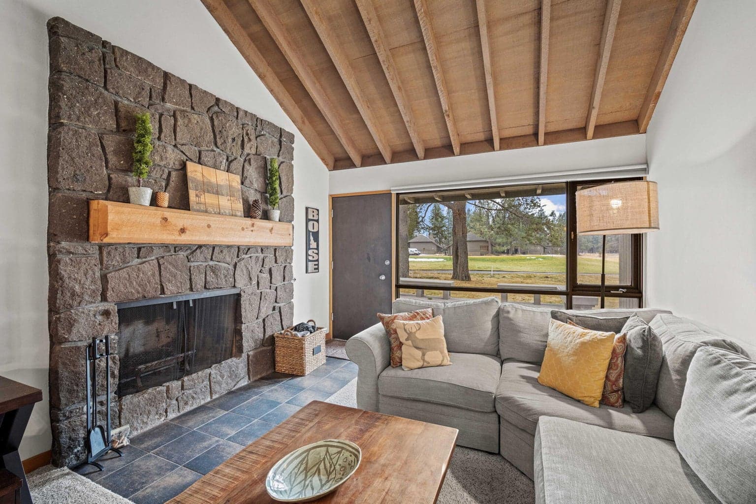 Photo of 57231 Island Road 8 of 32