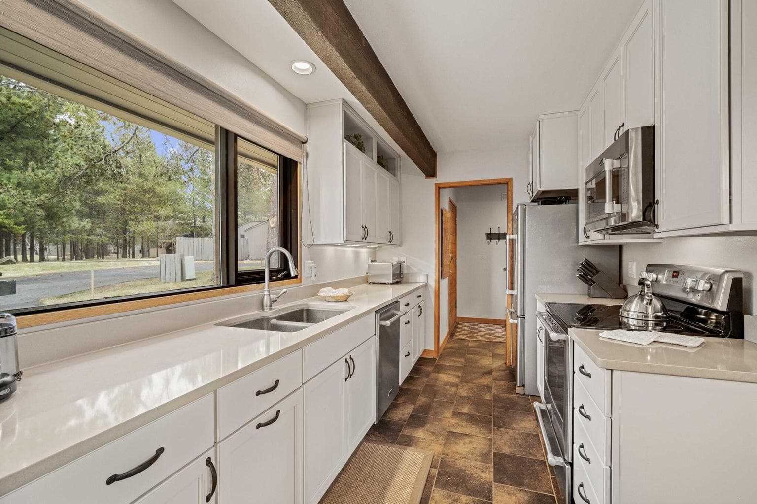 Photo of 57231 Island Road 12 of 32