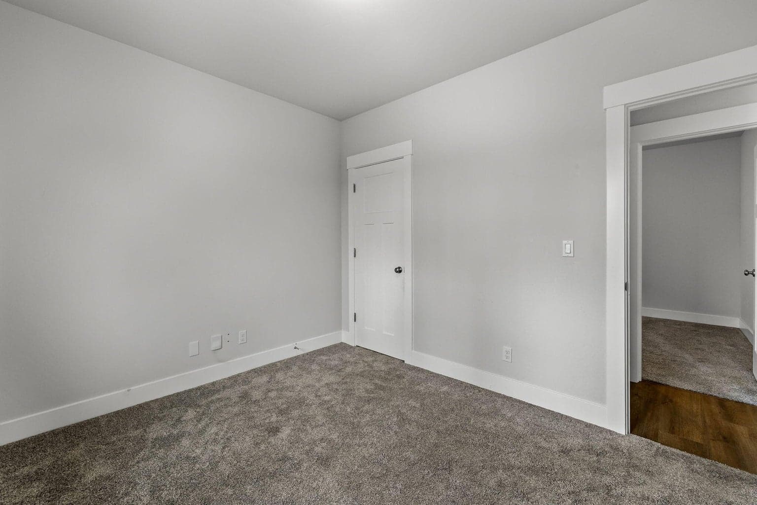 Photo of 16532 Pine Creek 5 of 37
