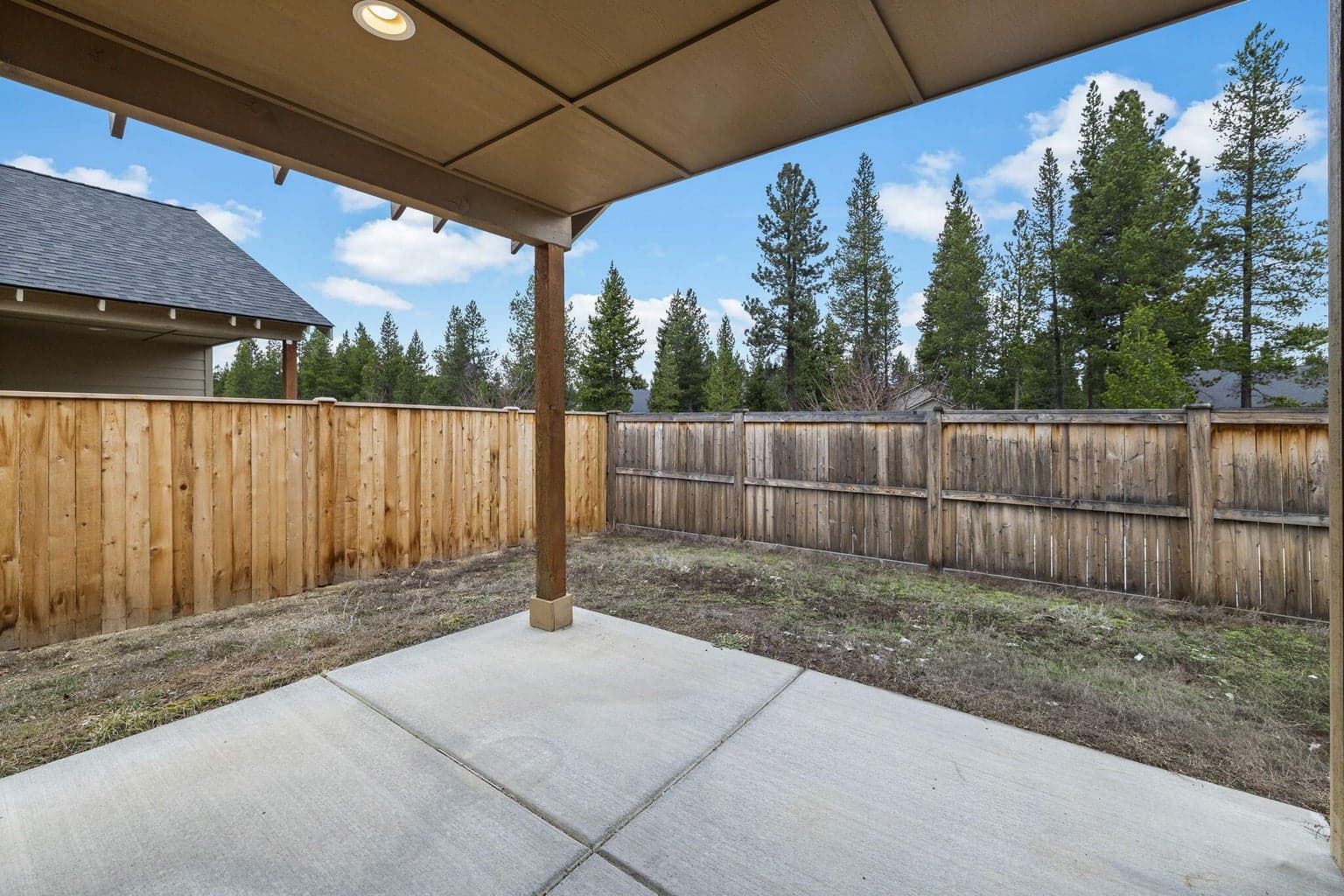 Photo of 16532 Pine Creek Drive 29 of 37
