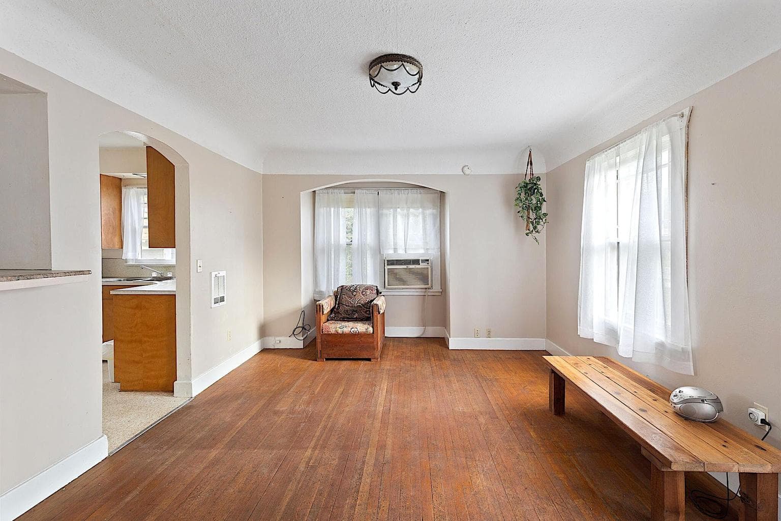 Photo of 806 Grandview 4 of 39