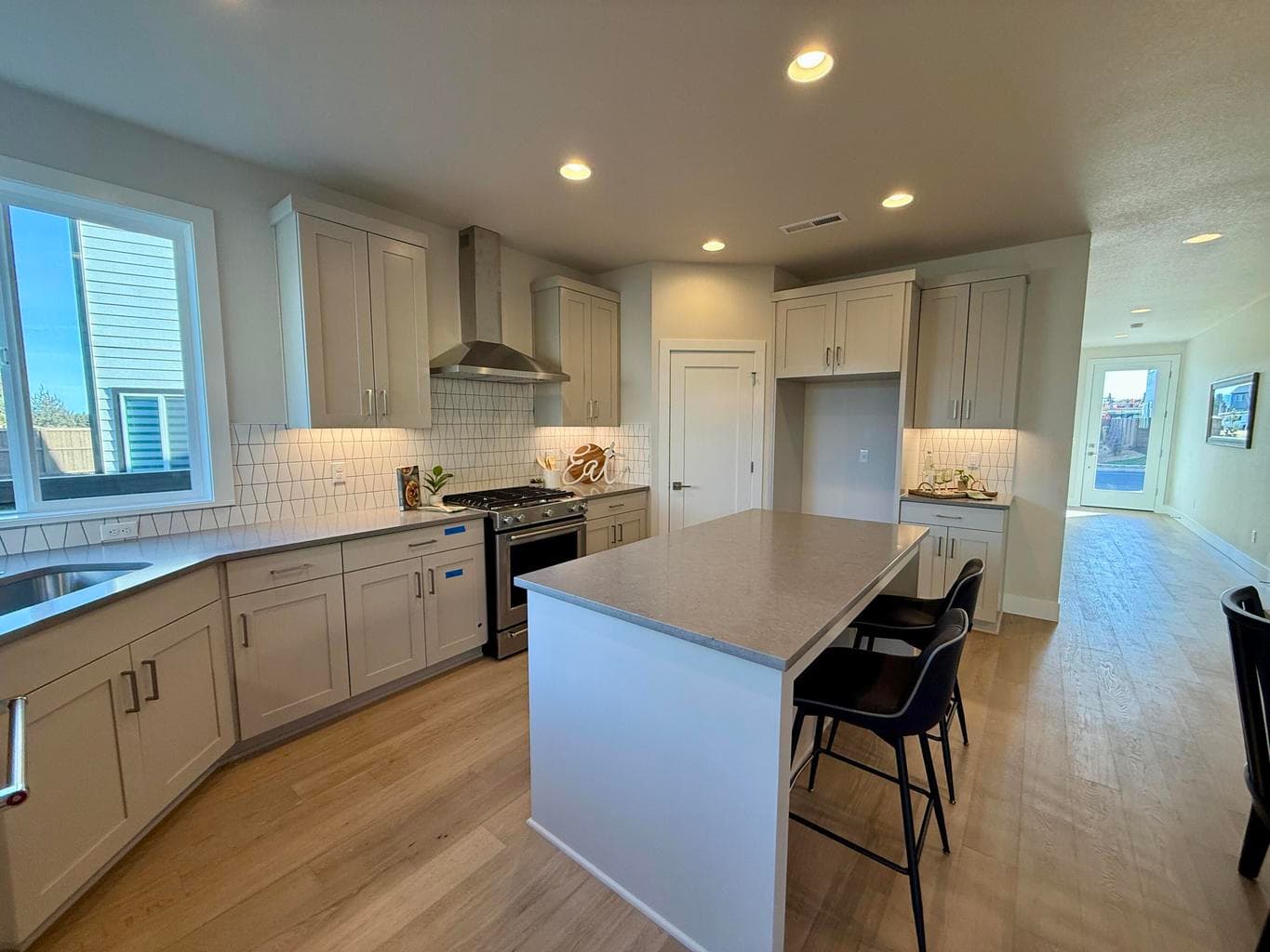 Photo of 21836 SE Stromboli Court 12 of 32