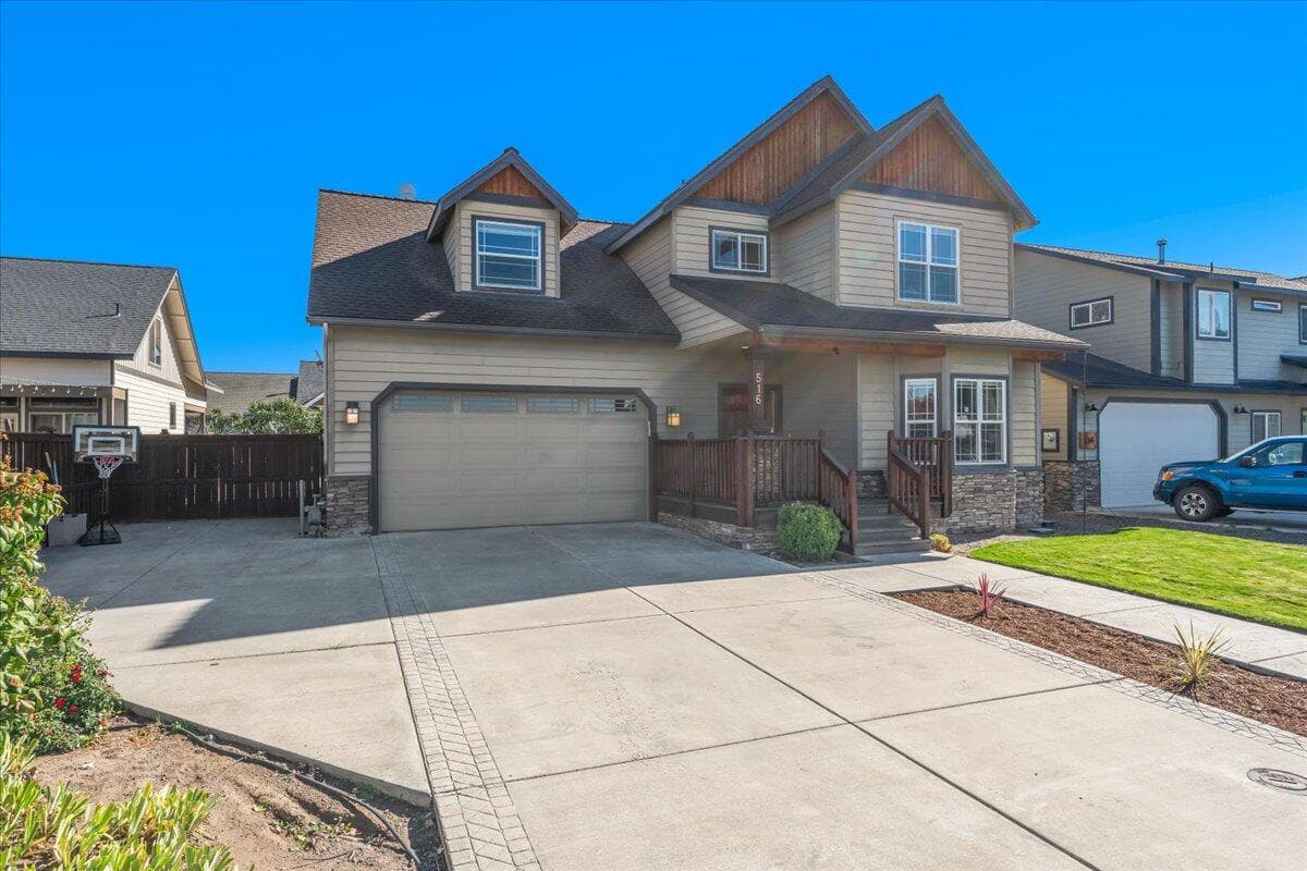 Photo of 516 Stearns 2 of 29
