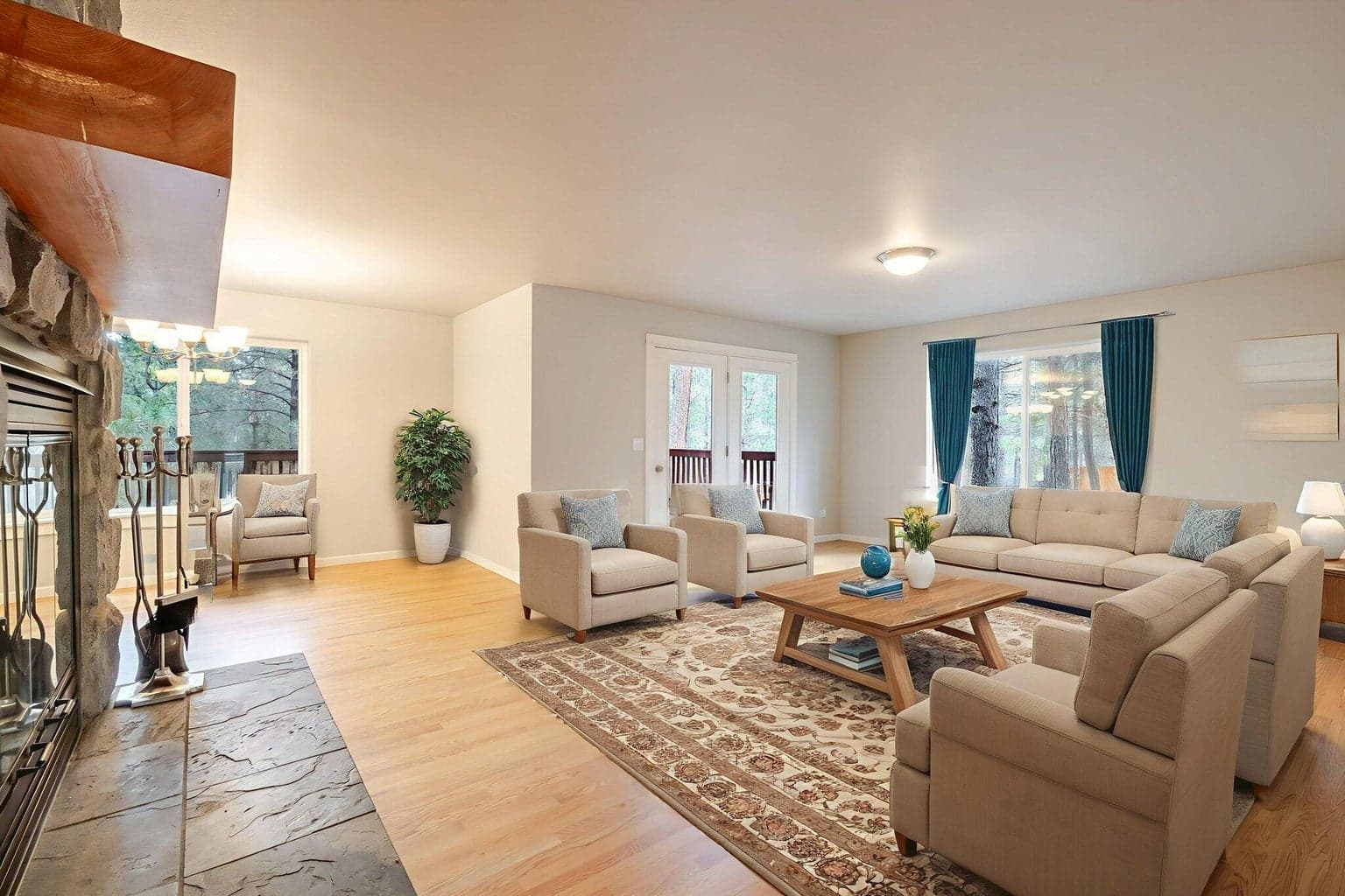 Photo of 14450 Mountain View 4 of 43