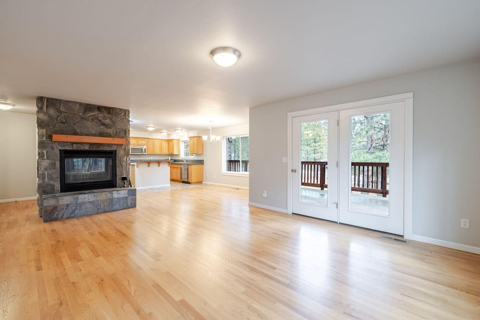 Photo of 14450 Mountain View 3 of 43