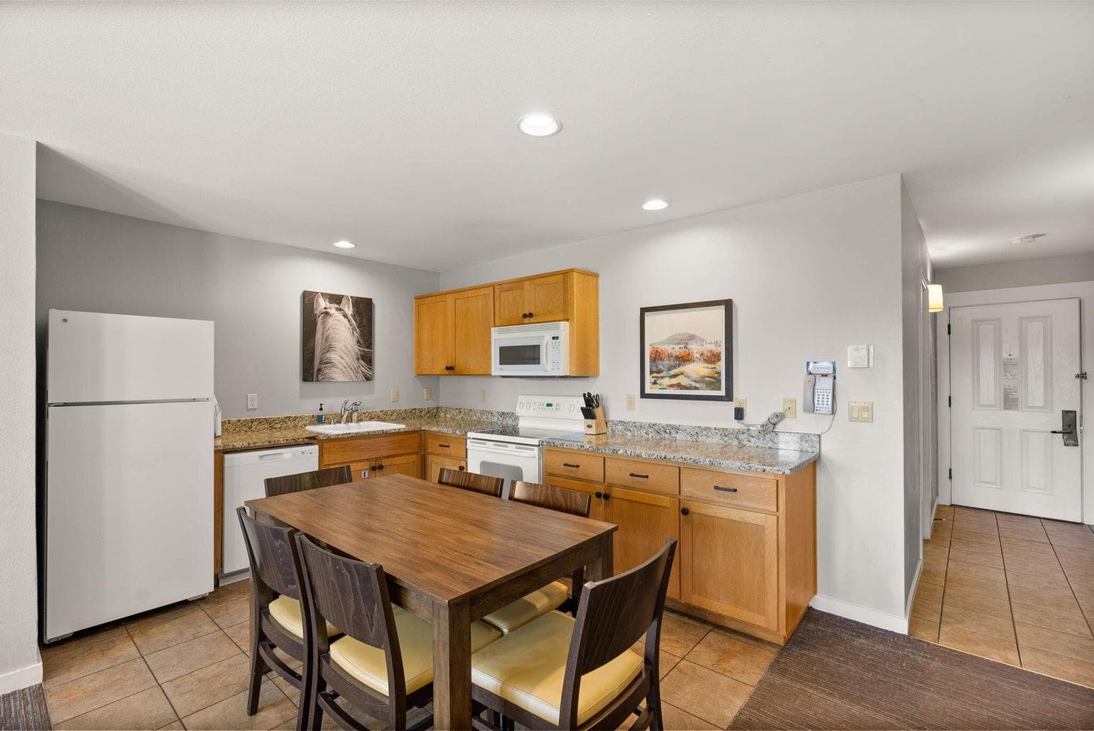 Photo of 18575 SW Century Drive 7 of 45