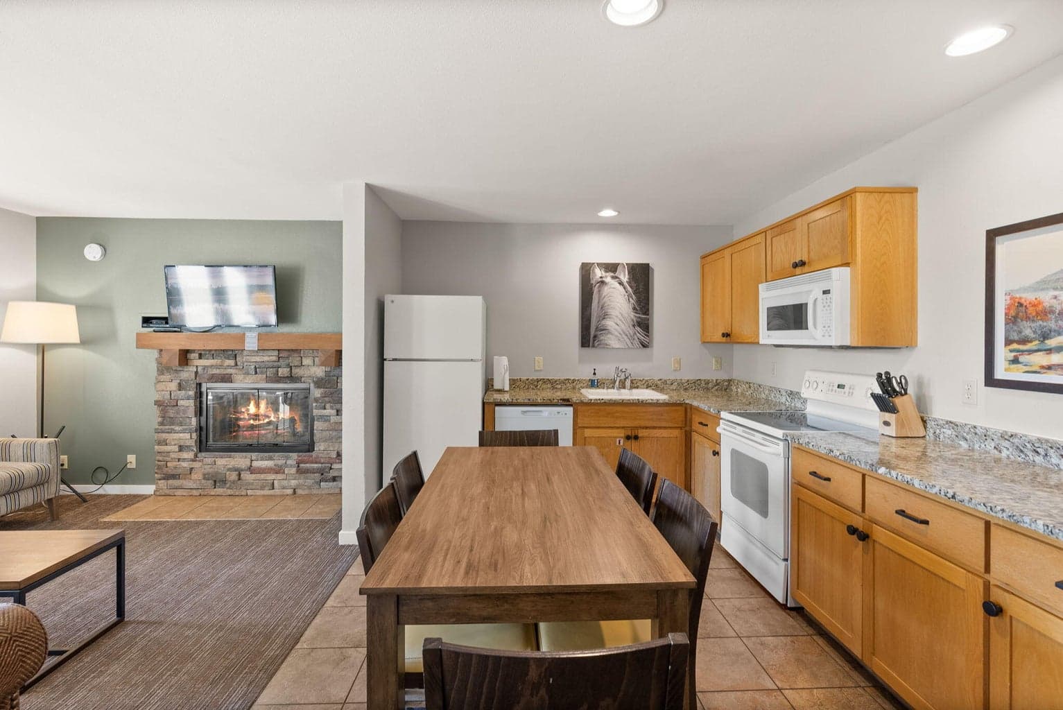 Photo of 18575 SW Century Drive 8 of 45