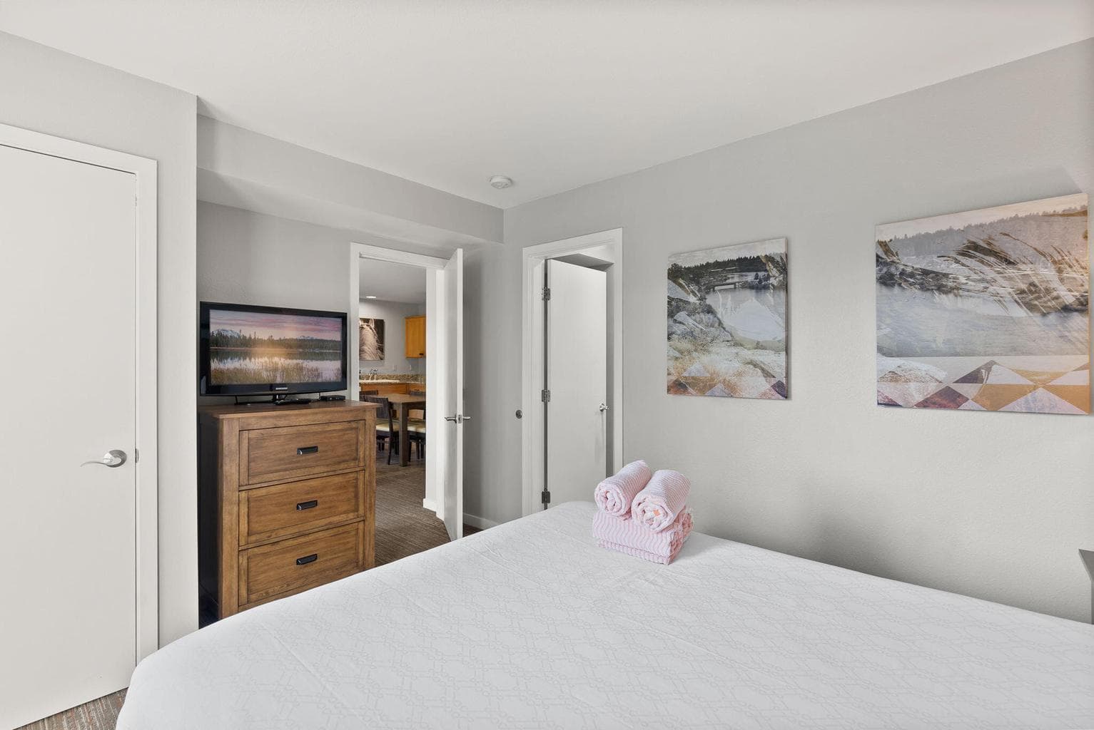 Photo of 18575 SW Century Drive 18 of 45